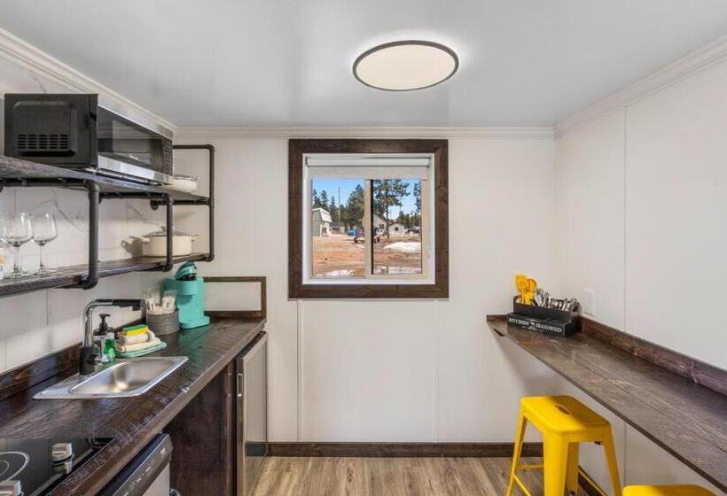 스탠다드 룸 킹사이즈 침대, Lazy Duck Inn