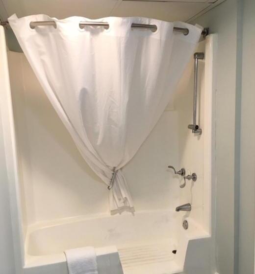 适合残疾人使用的标准间, Ocean Plaza Motel