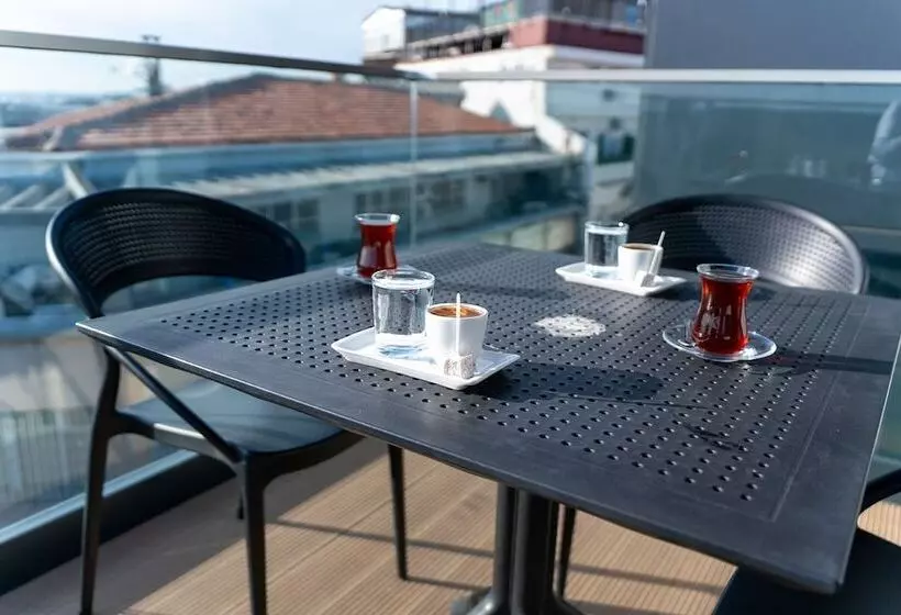سوییت سوپریور با چشمانداز دریا, Golden Royal Hotel & Spa