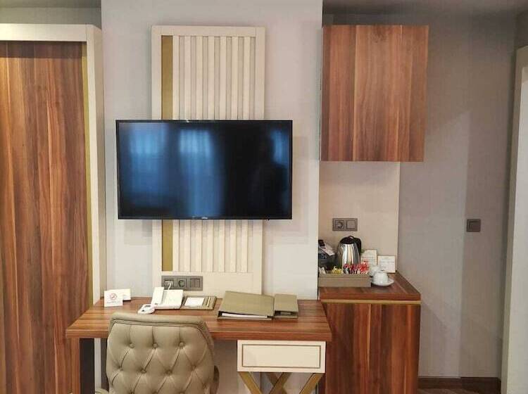 سوییت سوپریور با چشمانداز دریا, Golden Royal Hotel & Spa