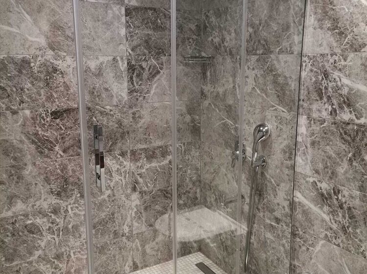 سوییت سوپریور با چشمانداز دریا, Golden Royal Hotel & Spa