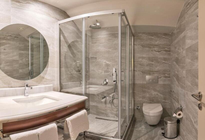 اتاق لوکس, Golden Royal Hotel & Spa