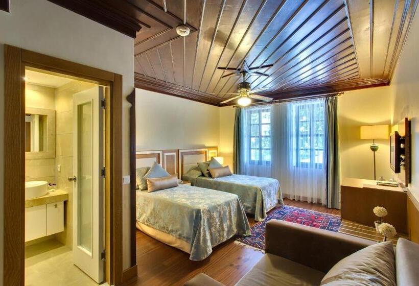 اتاق لوکس, Dögan