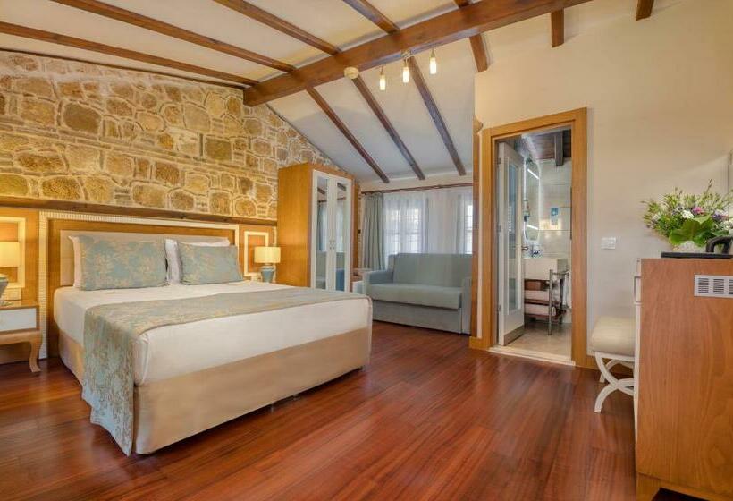 اتاق لوکس, Dögan