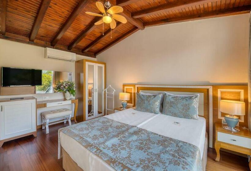 اتاق خانوادگی, Dögan