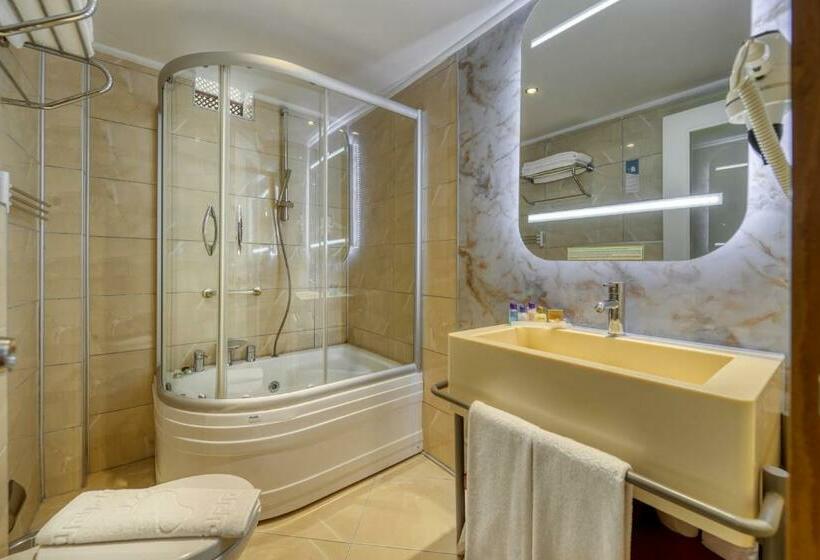 سوییت جونیور, Dögan