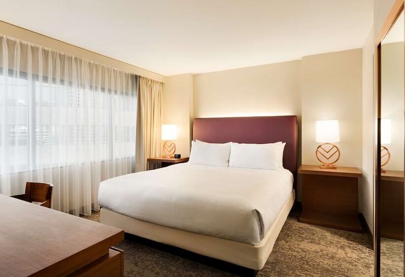 Люкс, Embassy Suites By Hilton Phoenix Downtown North