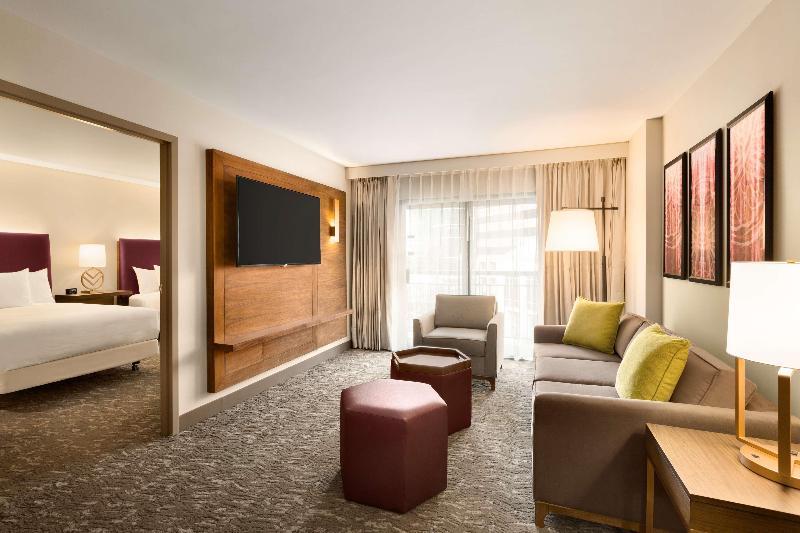 سوییت, Embassy Suites By Hilton Phoenix Downtown North