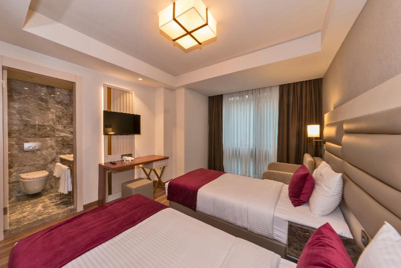 デラックスルーム, Golden Royal Hotel & Spa