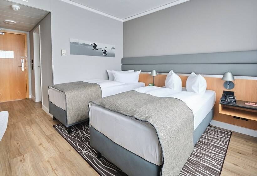 Номер Стандарт, Holiday Inn Berlin Airport   Conference Centre, An Ihg