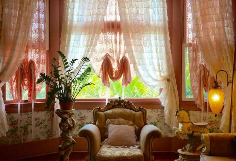 חדר דלוקס עם מיטת קינג, Manoa Valley Inn