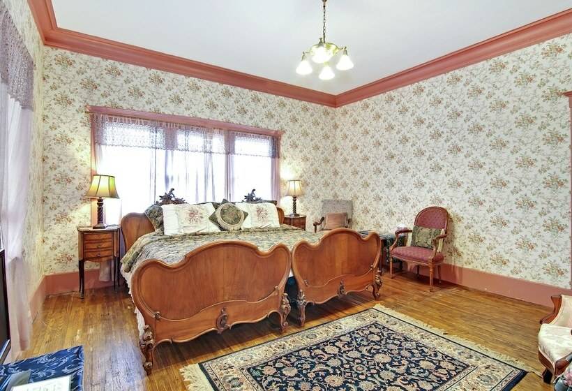 Номер Стандарт, Manoa Valley Inn