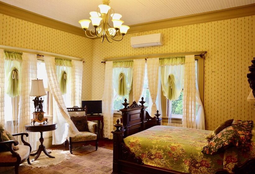 Номер Стандарт, Manoa Valley Inn