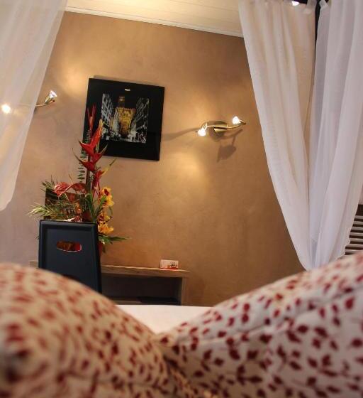 标准间, Restaurant Les Pins Logis