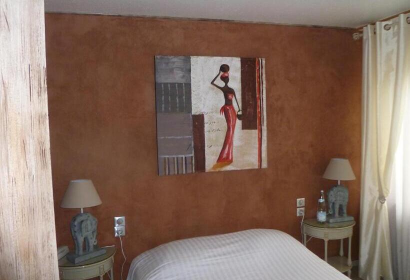 标准间, Restaurant Les Pins Logis