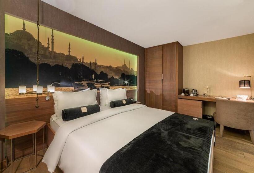 Superior-huone, Saint Sophia