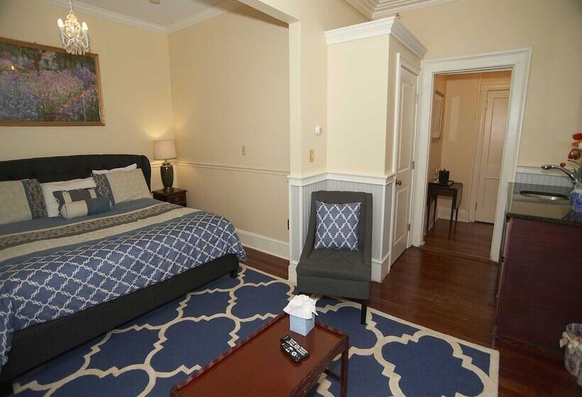 Номер Стандарт, Inn On Bellevue