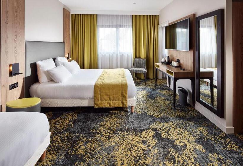 חדר סופריור לשלושה, Turenne