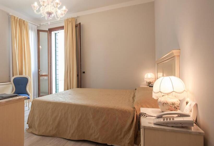 스탠다드 룸 킹사이즈 침대, Villa Braida