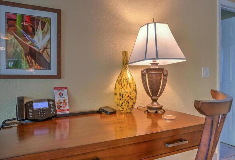 Люкс 3 Спальни, Kohea Kai Hotel Maui