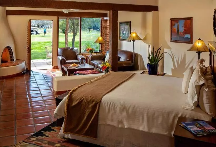 キングサイズベッドのスイートルーム, Tubac Golf Resort & Spa