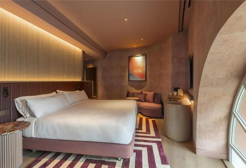 اتاق استاندارد با تخت بزرگ, Virgin Hotels Las Vegas, Curio Collection by Hilton