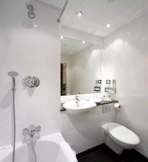 Standard-invahuone, Best Western Plus Milford Hotel