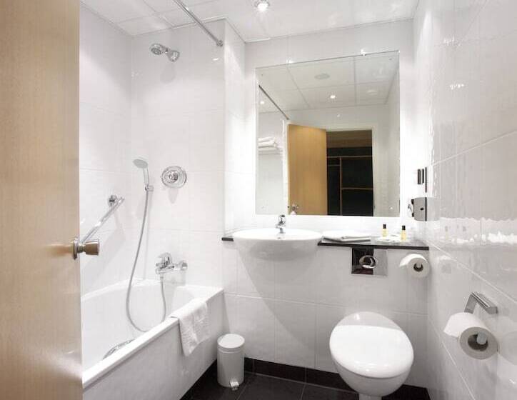 Номер Executive, Best Western Plus Milford Hotel