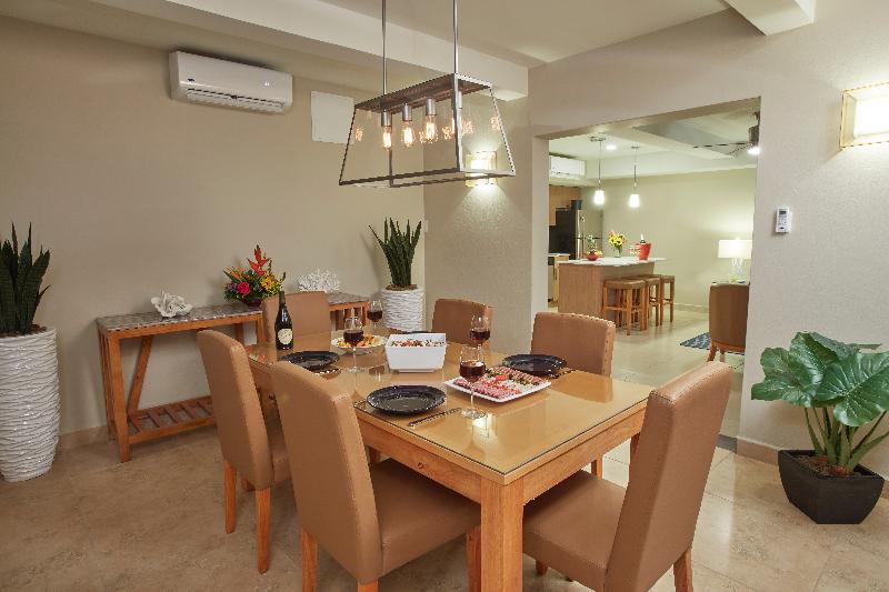 سوییت, Divi Dutch Village Beach Resort