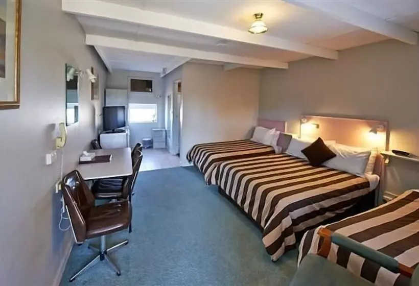 Family Room, Figtree Motel