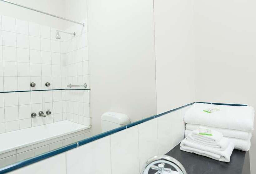 スタンダードトリプルルーム, Barkly Motorlodge