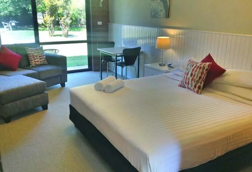اتاق لوکس با تخت بزرگ, Motel Sierra Bright