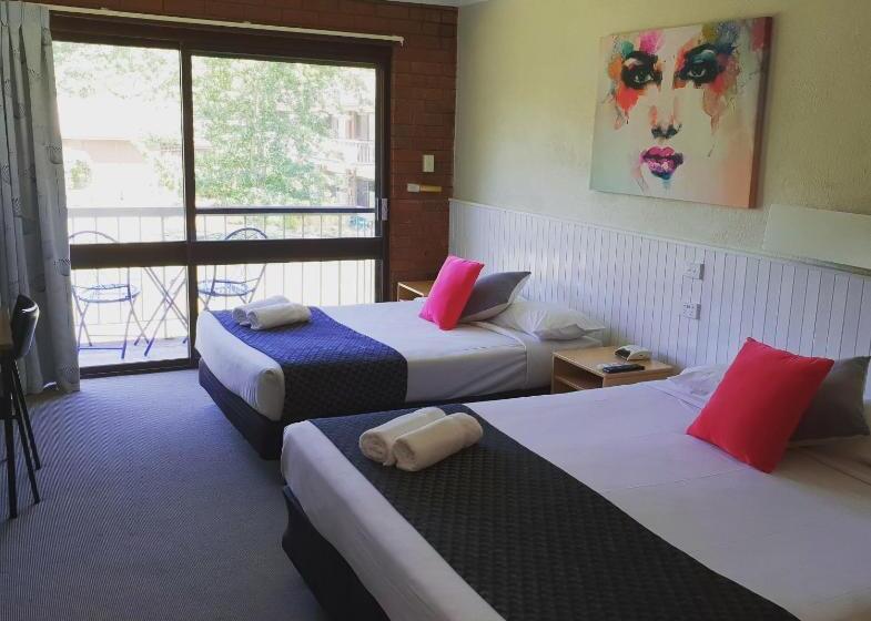 バルコニー付きスタンダードルーム, Motel Sierra Bright