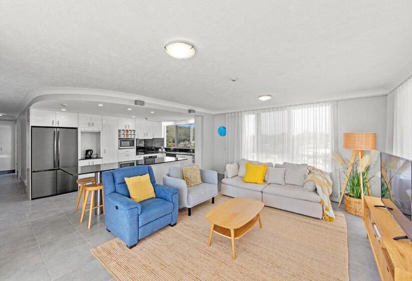 Апартаменты Superior 1 Спальня Вид на Море, Burleigh Beach Tower