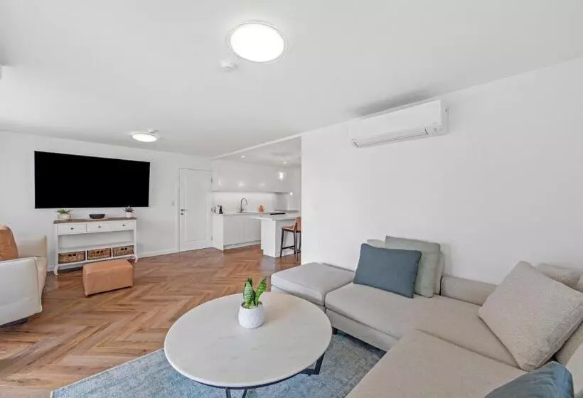 2ベッドルームのスーペリアアパートメント, Burleigh Beach Tower