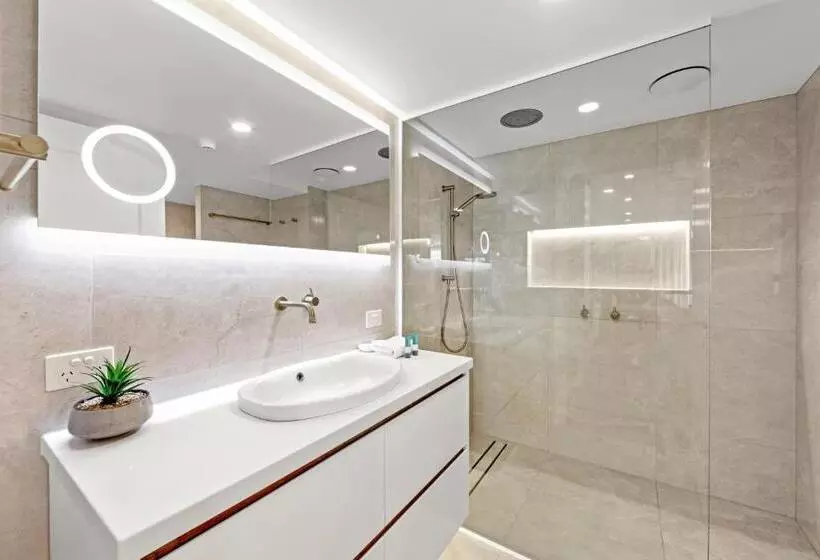 3ベッドルームのスーペリアアパートメント, Burleigh Beach Tower