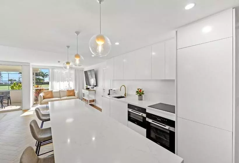 3ベッドルームのスーペリアアパートメント, Burleigh Beach Tower