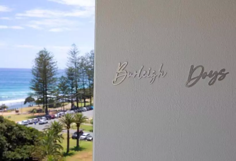 オーシャンビューの1ベッドルームデラックスアパート, Burleigh Beach Tower