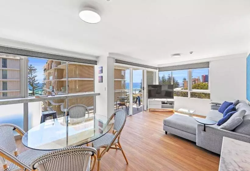 オーシャンビューの1ベッドルームデラックスアパート, Burleigh Beach Tower