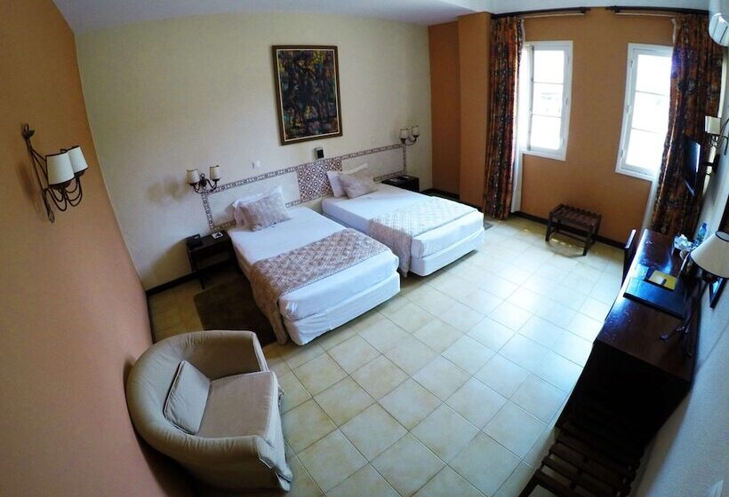 اتاق استاندارد, Continental Luanda