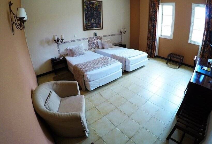 اتاق استاندارد, Continental Luanda