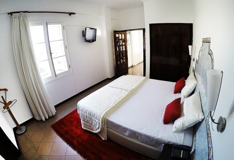 سوئیت سینیور, Continental Luanda