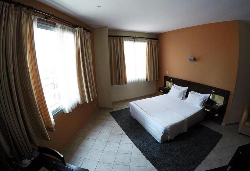 اتاق کلاسیک, Continental Luanda