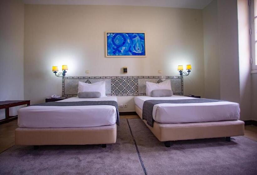 اتاق استاندارد, Continental Luanda