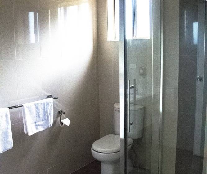 스탠다드 룸, Blue Whale Motor Inn & Apartments