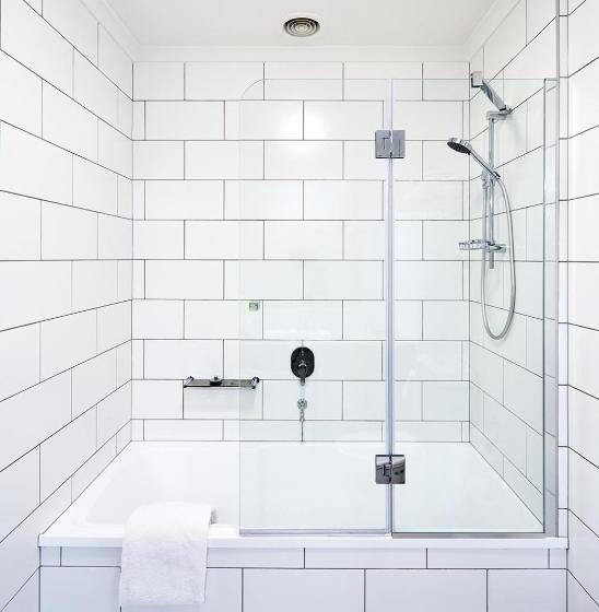 חדר דחוקס עם מיטת קינג, The Terrace At The Settlement