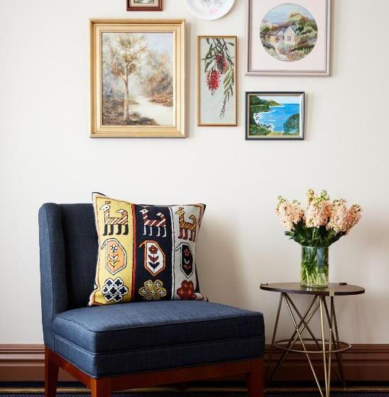 חדר דלוקס, The Terrace At The Settlement