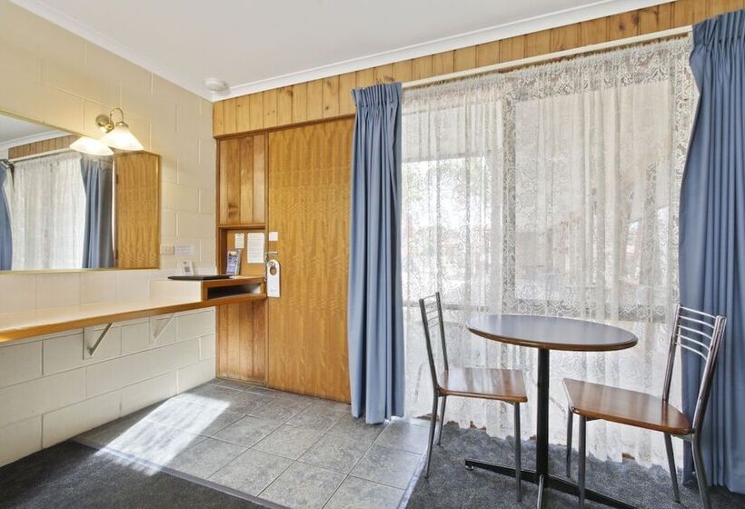 디럭스 스위트, Cunningham Shore Motel