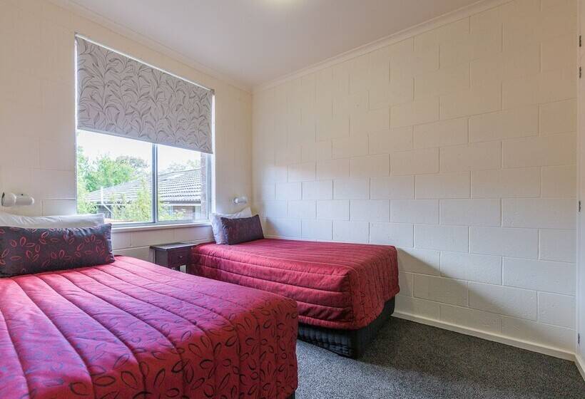 2ベッドルームアパートメント, Graham Apartments