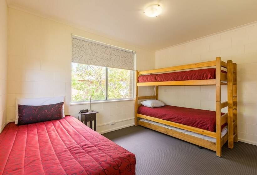 2ベッドルームアパートメント, Graham Apartments